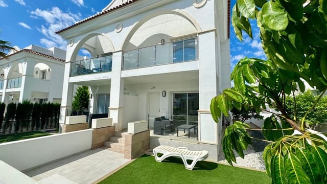 2 soverom Kjedet enebolig til salgs i Doña Pepa, Rojales med svømmebasseng - € 299 950 (Ref: 9827404)