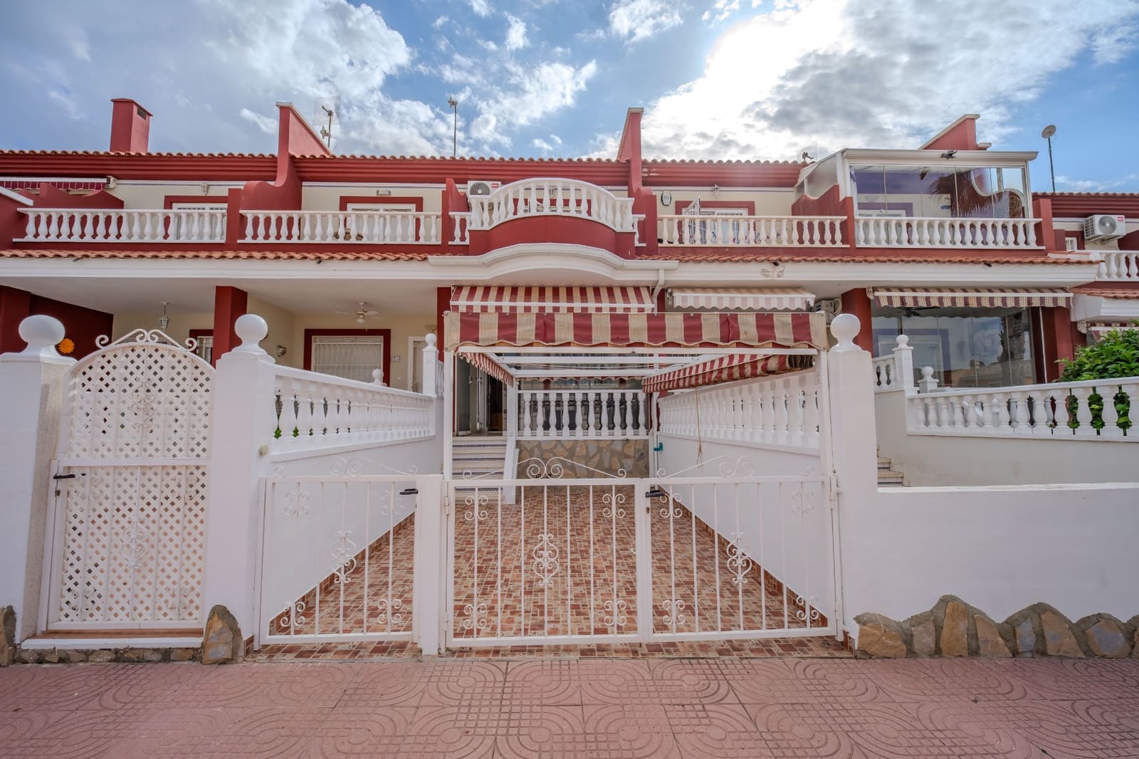 2 quarto Casa em Banda para venda em Dona Pepa com piscina - 179 950 € (Ref: 9829593)
