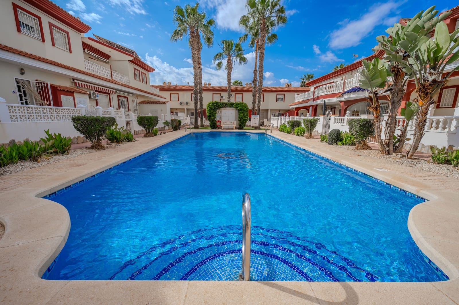 2 quarto Casa em Banda para venda em Dona Pepa com piscina - 179 950 € (Ref: 9829593)