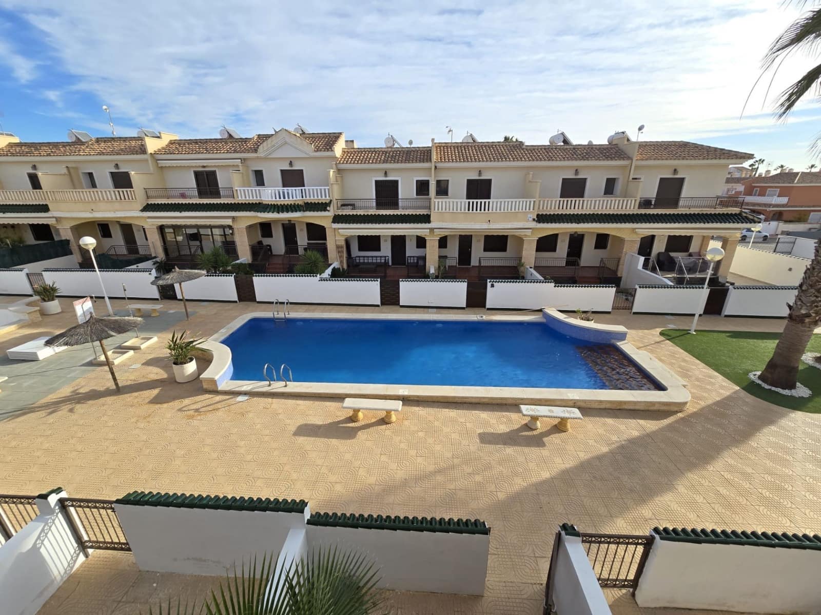 2 bedroom Townhouse for sale in Dona Pepa - € 185,000 (Ref: 9829779)