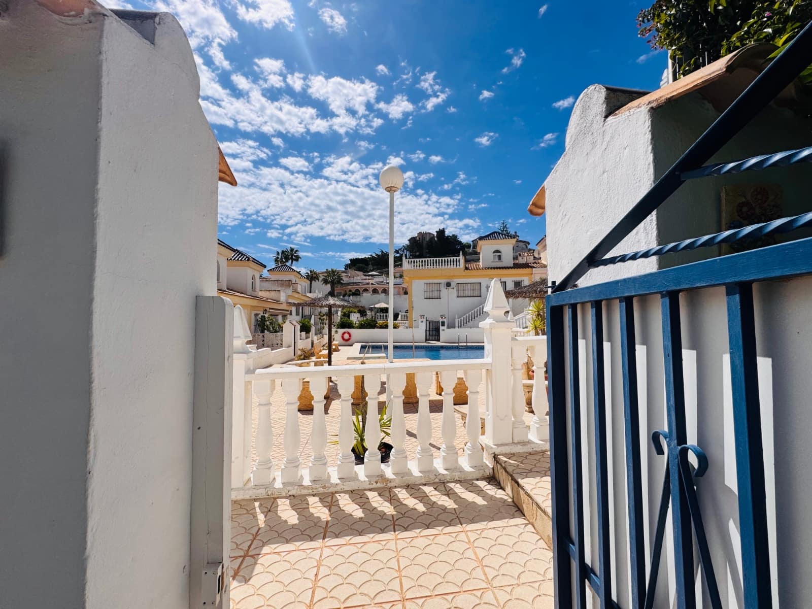2 sovrum Semi-fristående Villa till salu i La Marquesa med pool - 225 000 € (Ref: 9834275)
