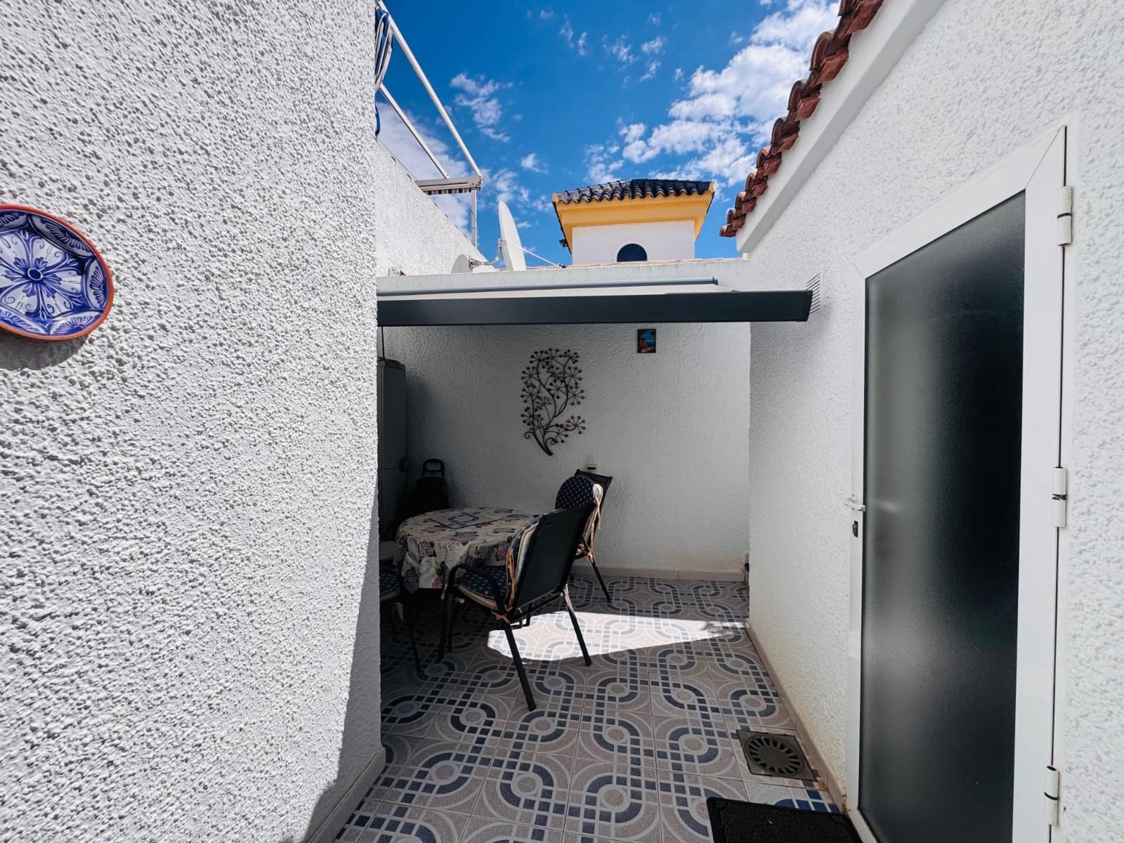 2 sovrum Semi-fristående Villa till salu i La Marquesa med pool - 225 000 € (Ref: 9834275)