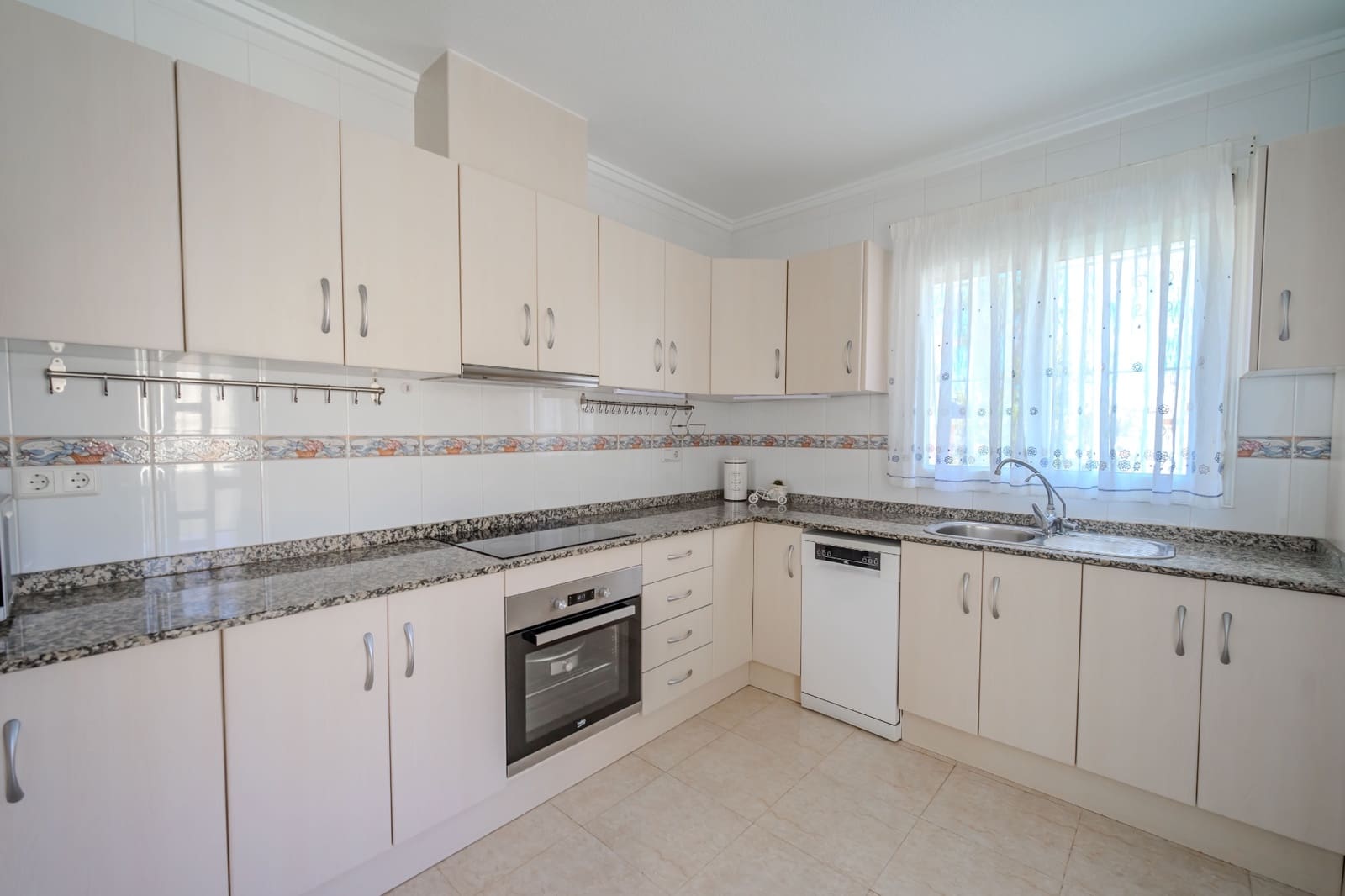 3 soverom Villa til salgs i Dona Pepa med svømmebasseng - € 449 900 (Ref: 9834572)