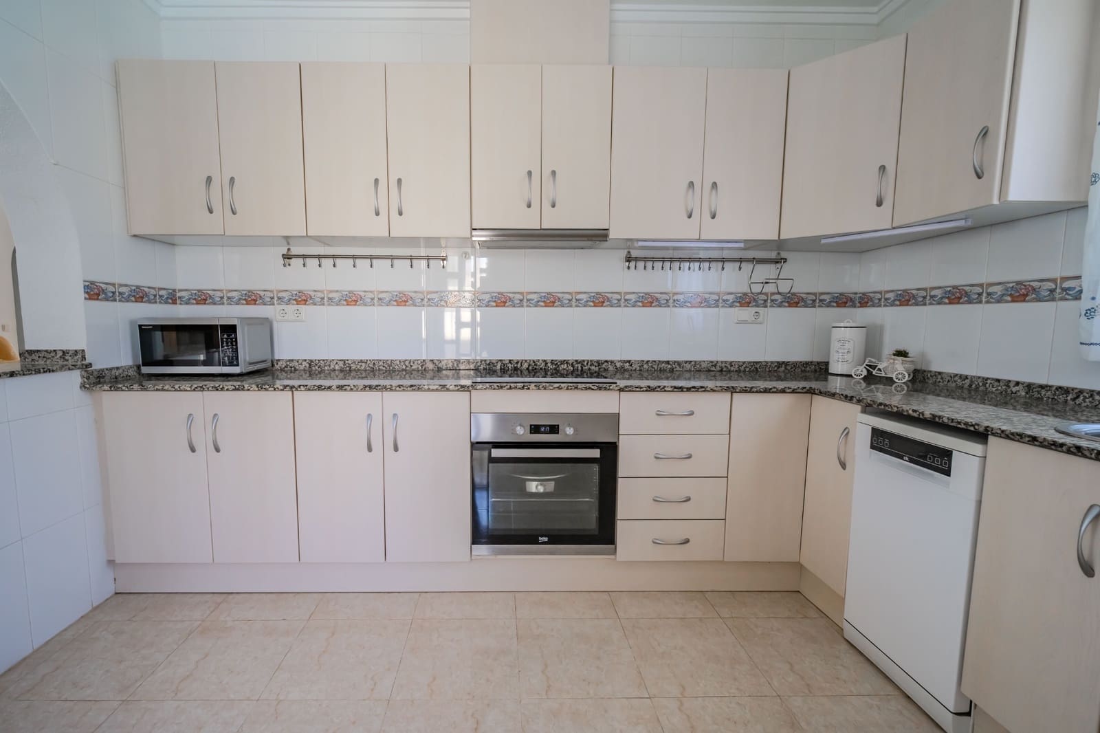 3 soverom Villa til salgs i Dona Pepa med svømmebasseng - € 449 900 (Ref: 9834572)