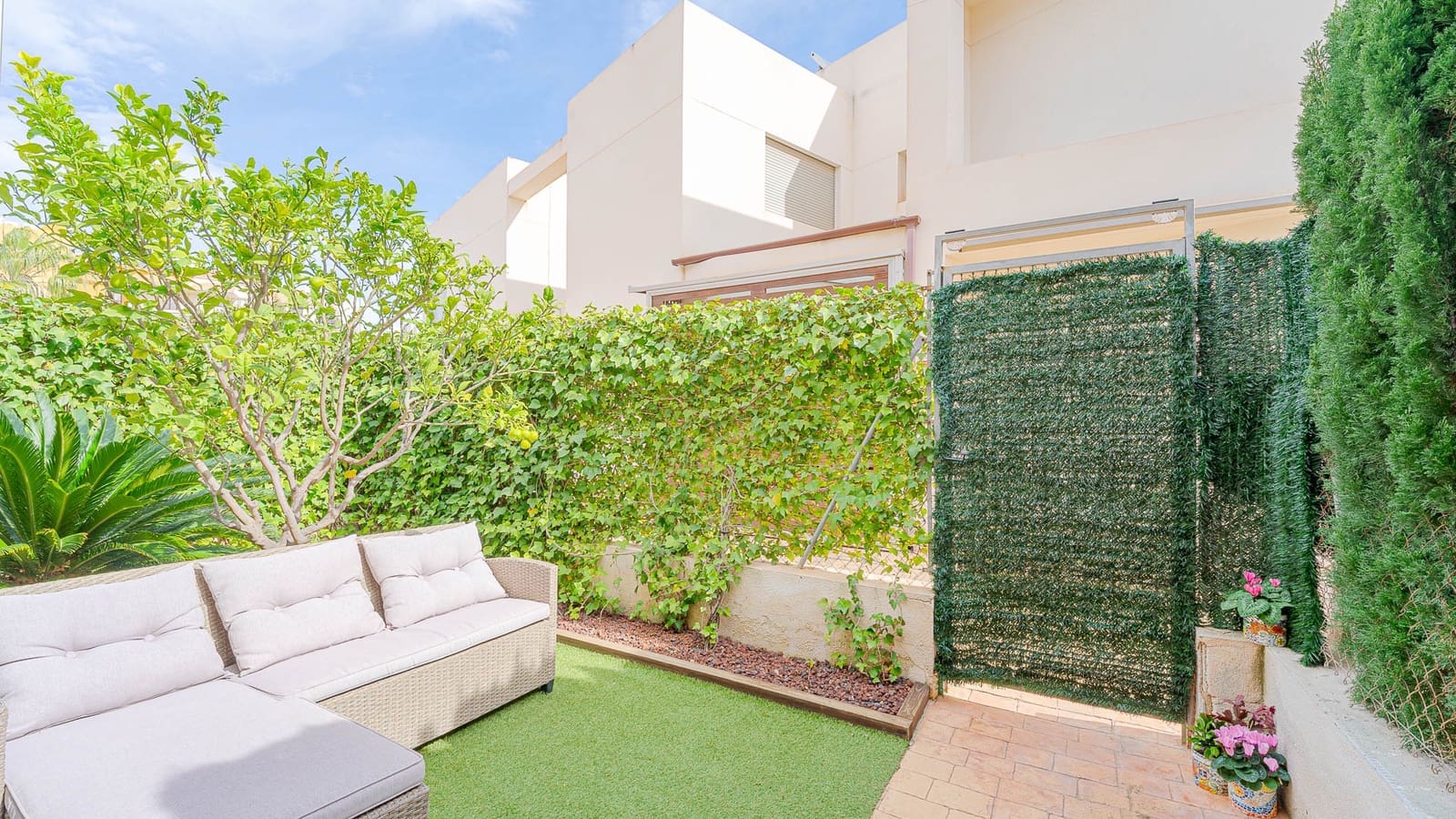 3 Zimmer Haus zu verkaufen in Orihuela Costa mit Pool Garage - 355.000 € (Ref: 9839017)