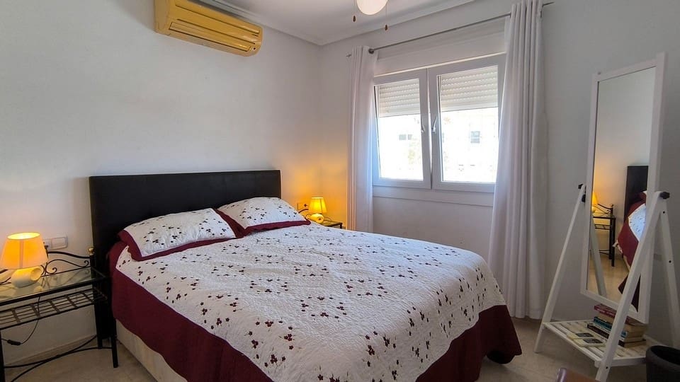 3 sypialnia Willa na sprzedaż w Dona Pepa z basenem - 450 000 € (Ref: 9846808)
