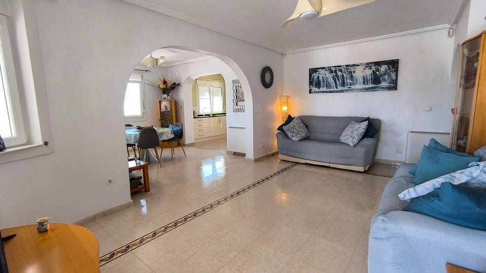 3 sypialnia Willa na sprzedaż w Dona Pepa z basenem - 450 000 € (Ref: 9846808)