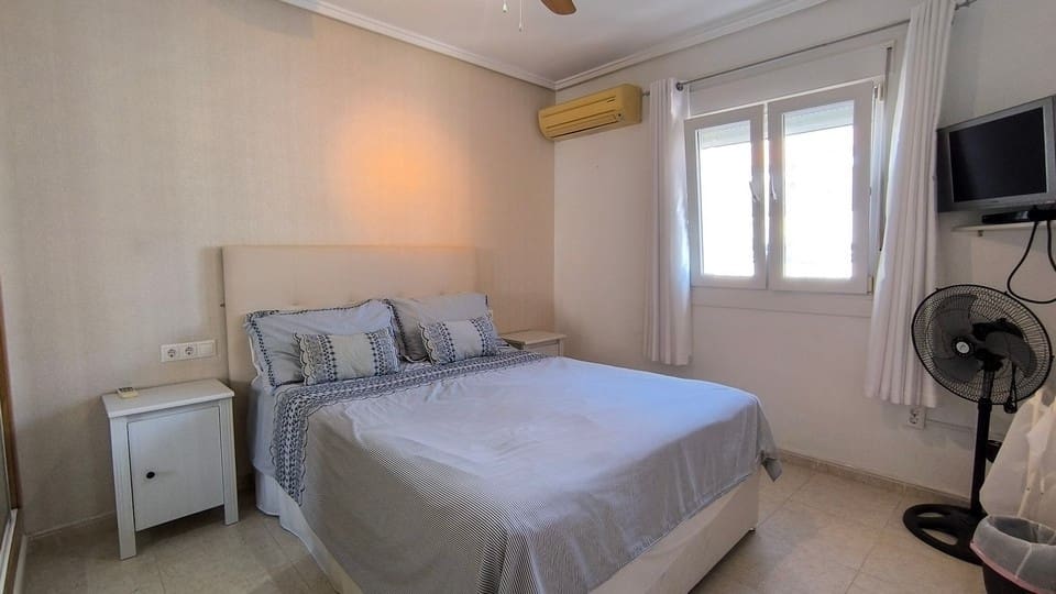 3 sypialnia Willa na sprzedaż w Dona Pepa z basenem - 450 000 € (Ref: 9846808)