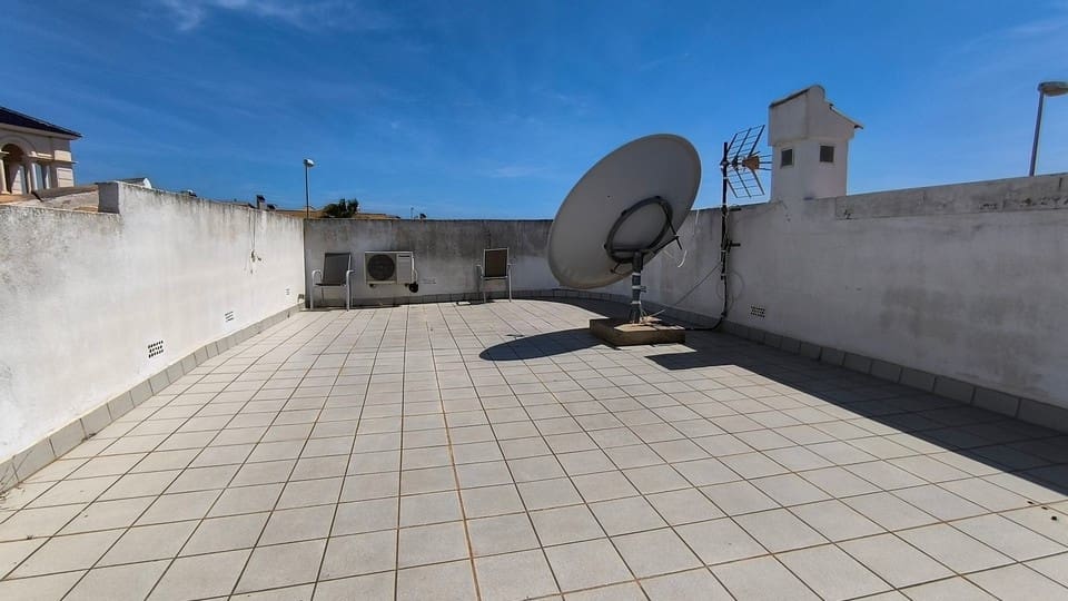 3 sypialnia Willa na sprzedaż w Dona Pepa z basenem - 450 000 € (Ref: 9846808)