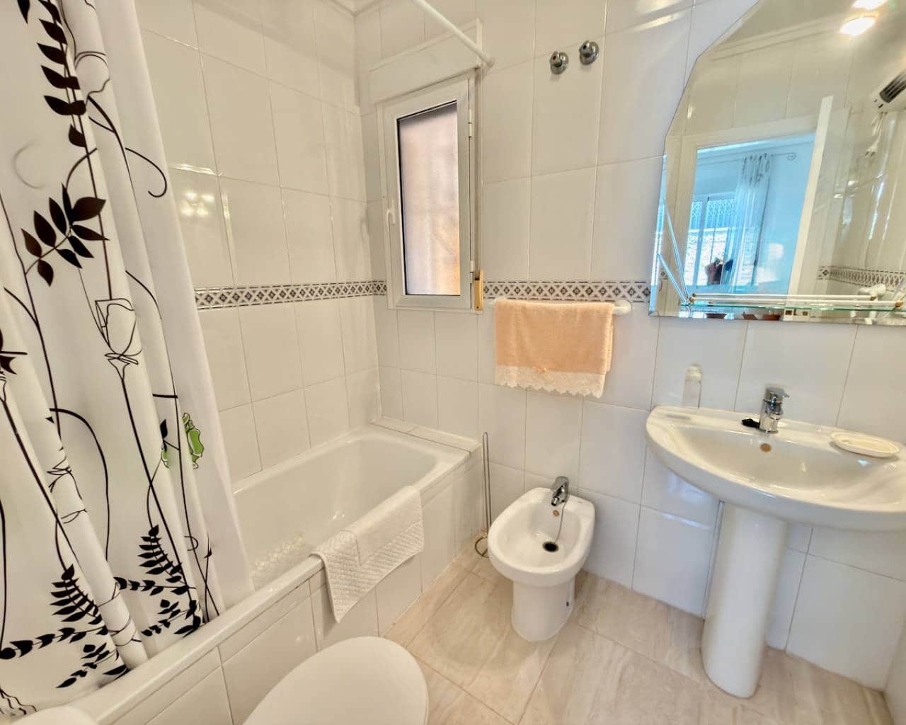 2 sovrum Semi-fristående Villa till salu i Ciudad Quesada med pool - 220 000 € (Ref: 9849917)
