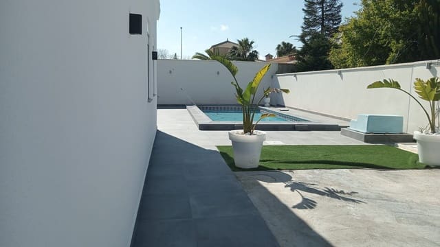 4 quarto Moradia para venda em Cabo Roig, Orihuela com piscina - 695 000 € (Ref: 9850148)