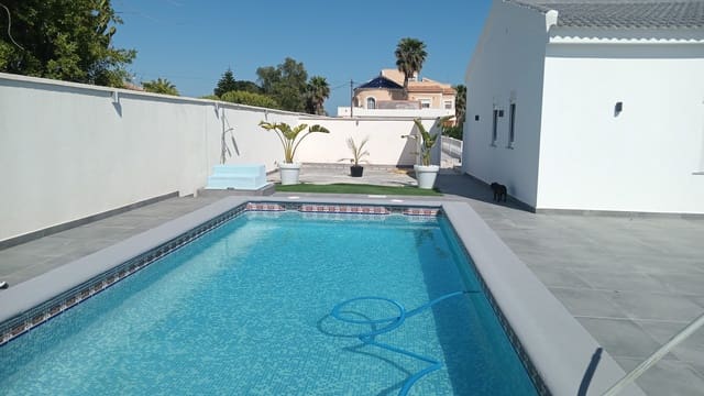 4 quarto Moradia para venda em Cabo Roig, Orihuela com piscina - 695 000 € (Ref: 9850148)