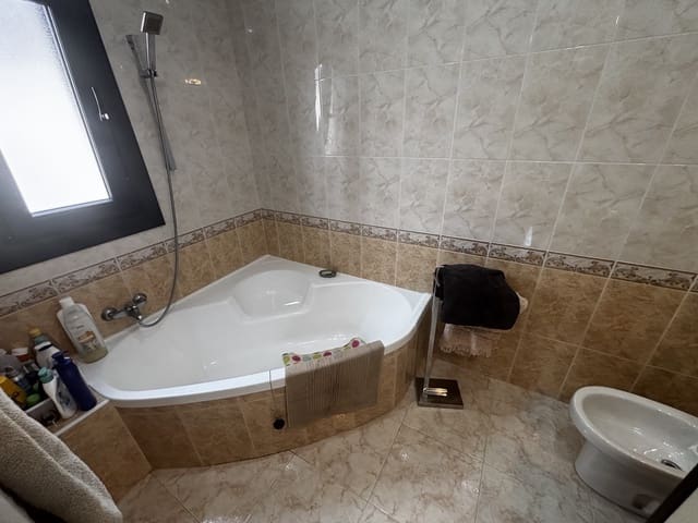 4 chambre Villa/Maison à vendre à Ciudad Quesada, Rojales avec piscine garage - 595 000 € (Ref: 9850150)