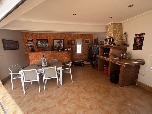 4 chambre Villa/Maison à vendre à Ciudad Quesada, Rojales avec piscine garage - 595 000 € (Ref: 9850150)