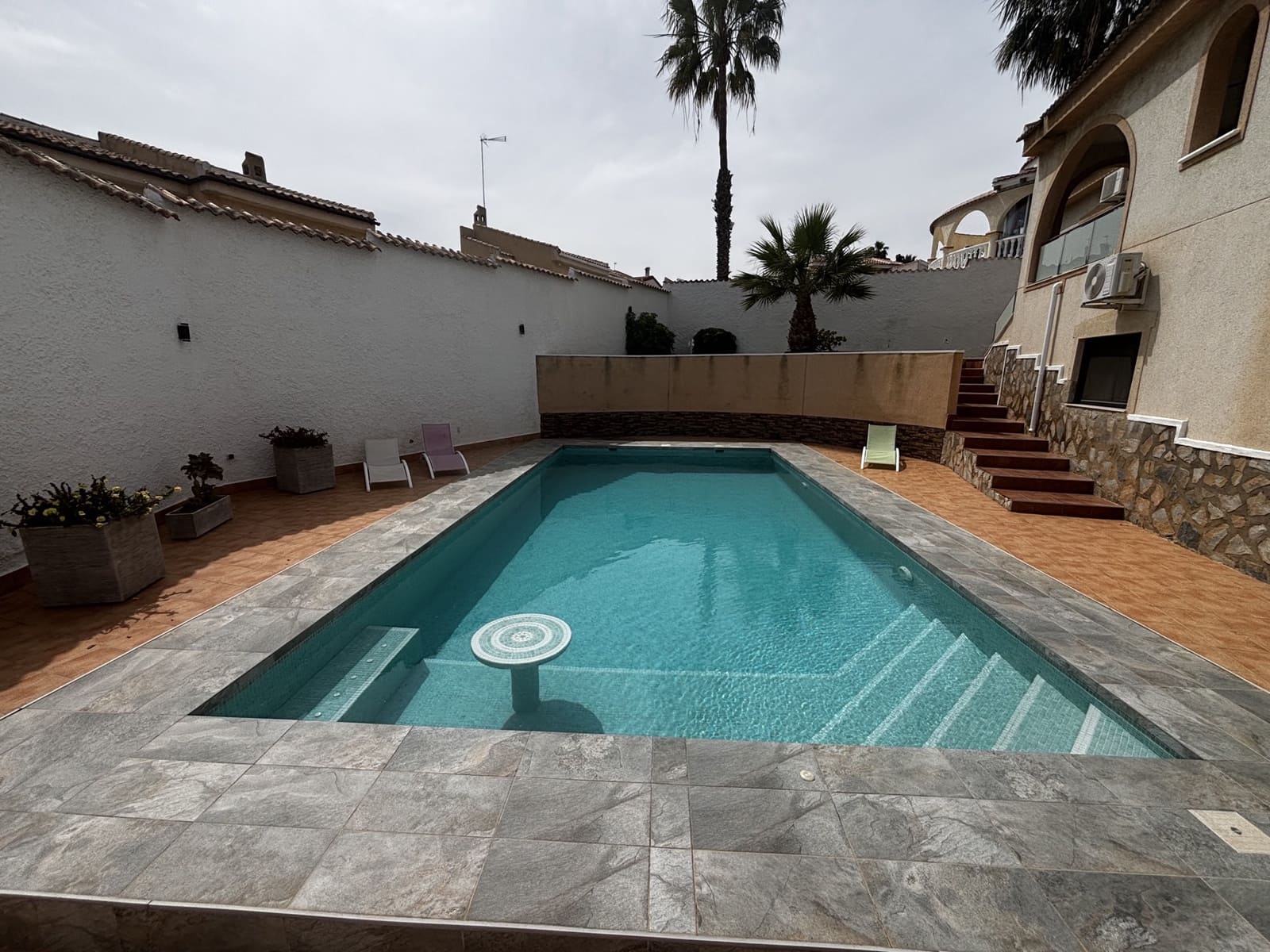 4 chambre Villa/Maison à vendre à Ciudad Quesada avec piscine garage - 595 000 € (Ref: 9850150)