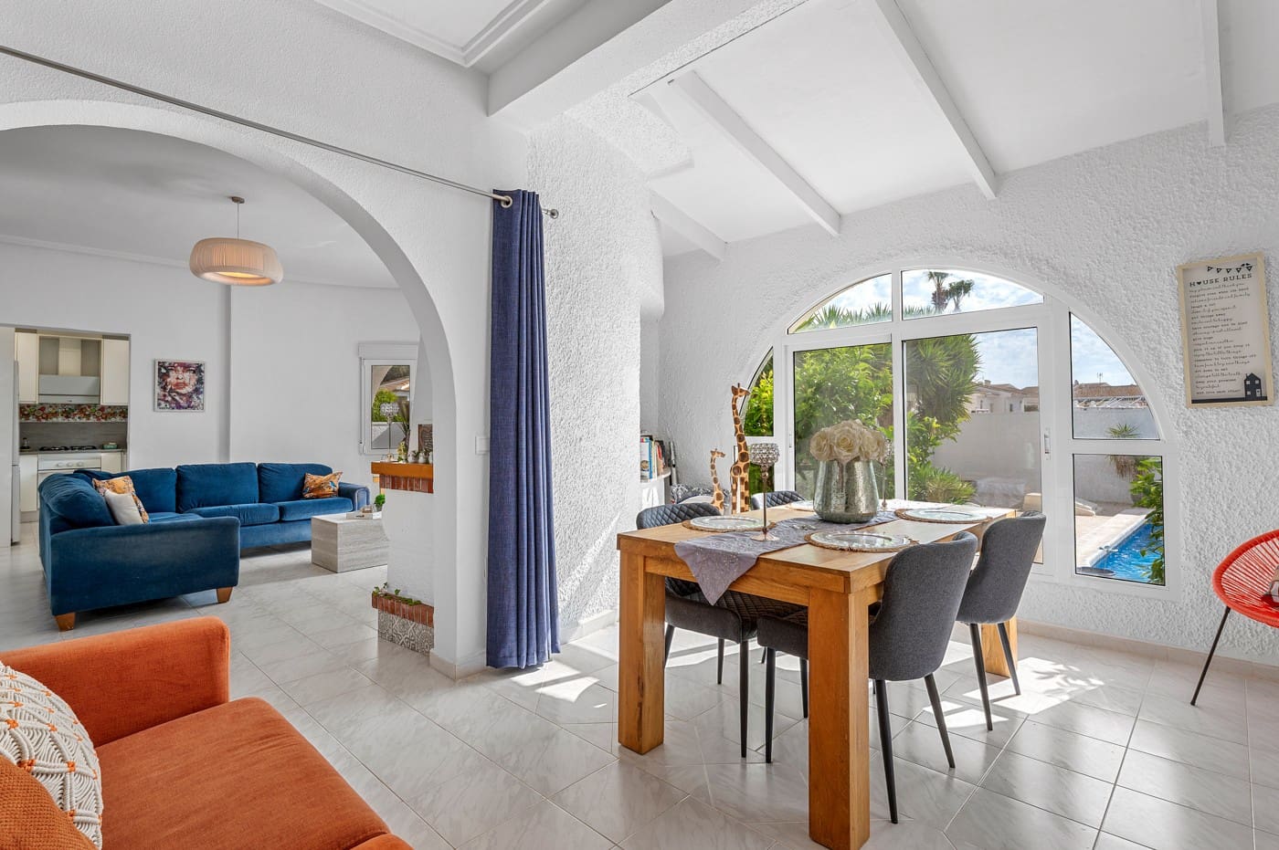 3 bedroom Villa for sale in Pueblo Bravo with pool - € 440,000 (Ref: 9850391)