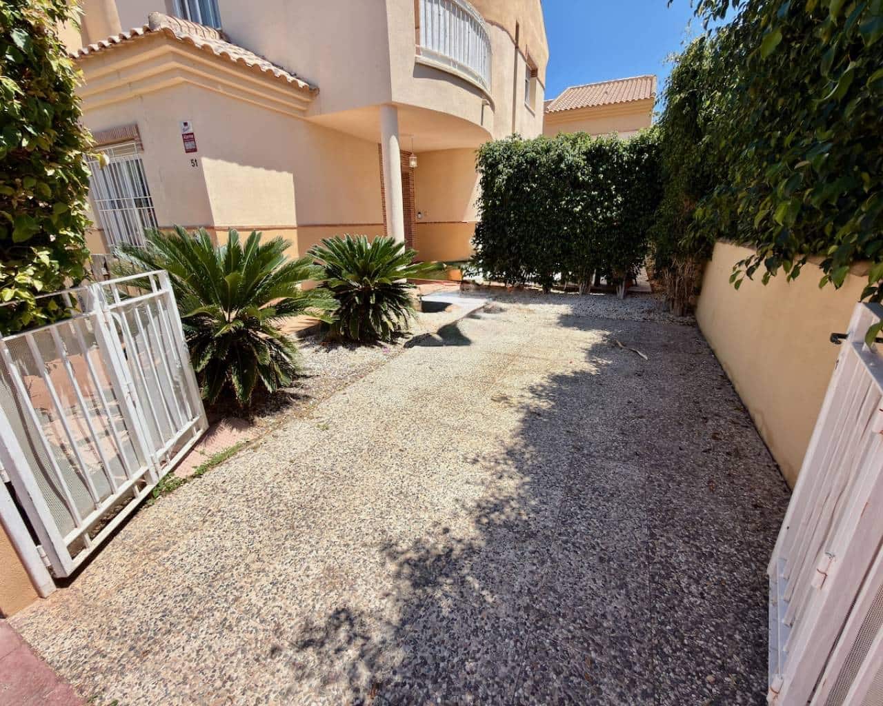 3 Zimmer Villa zu verkaufen in Ciudad Quesada mit Pool - 269.995 € (Ref: 9860676)