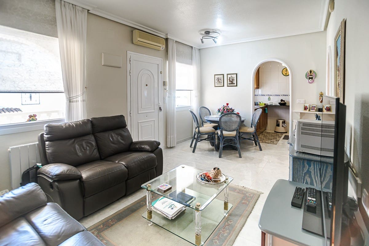 2 soveværelse Villa til salg i Los Altos med swimmingpool garage - € 285.000 (Ref: 9864776)