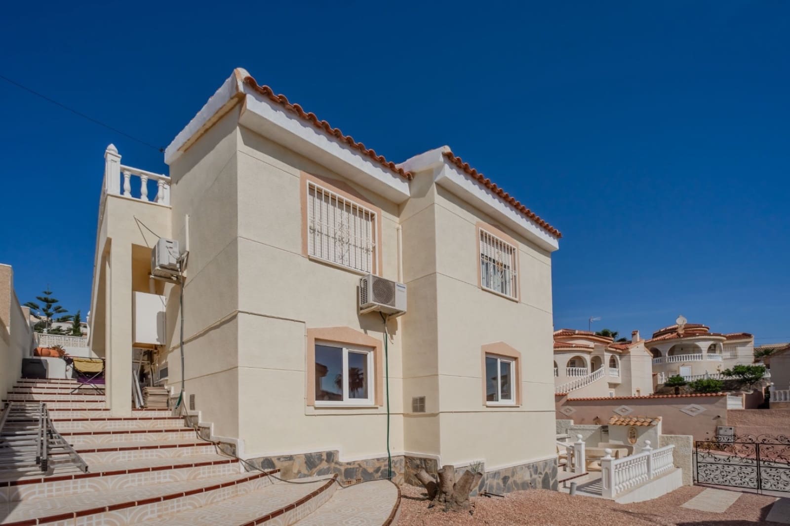 4 soverom Villa til salgs i La Marquesa med svømmebasseng - € 319 000 (Ref: 9874019)