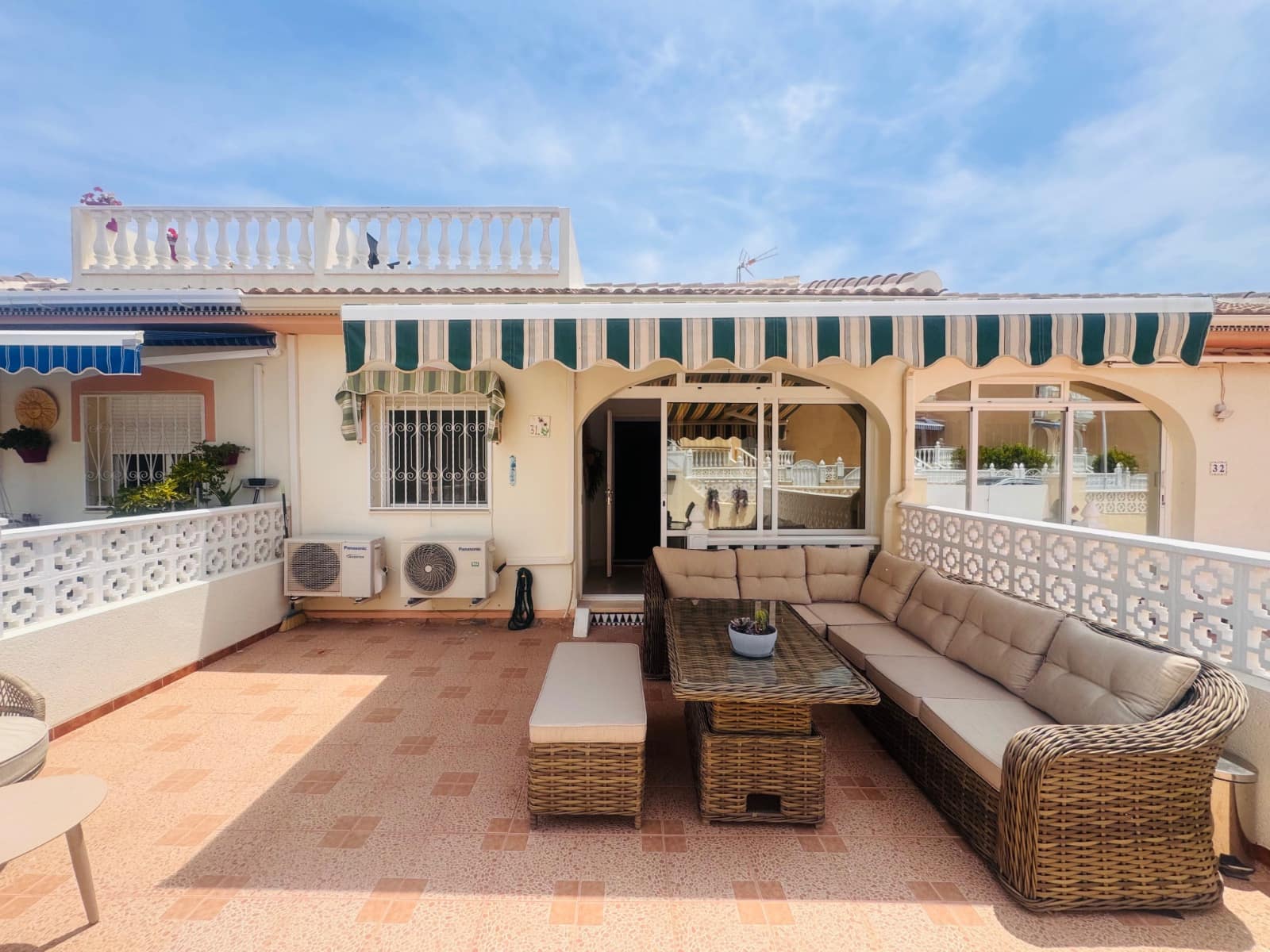 2 bedroom Bungalow for sale in Dona Pepa with pool - € 187,000 (Ref: 9876718)