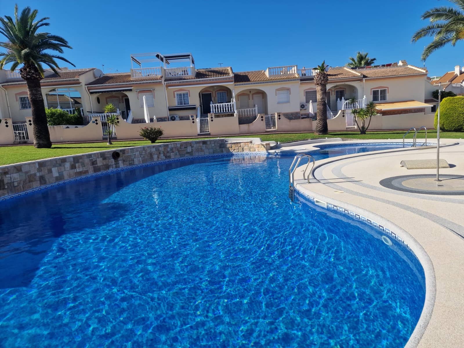 2 bedroom Bungalow for sale in Dona Pepa with pool - € 187,000 (Ref: 9876718)