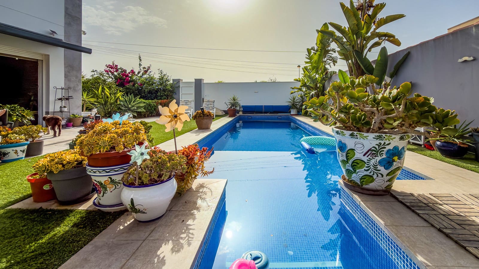 2 bedroom Villa for sale in Torrevieja with pool - € 465,000 (Ref: 9878156)