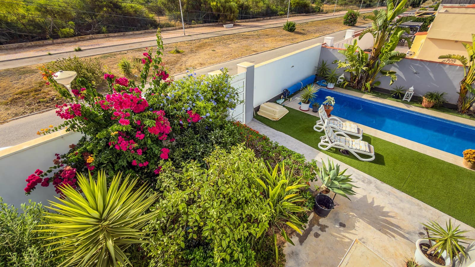 2 bedroom Villa for sale in Torrevieja with pool - € 465,000 (Ref: 9878156)
