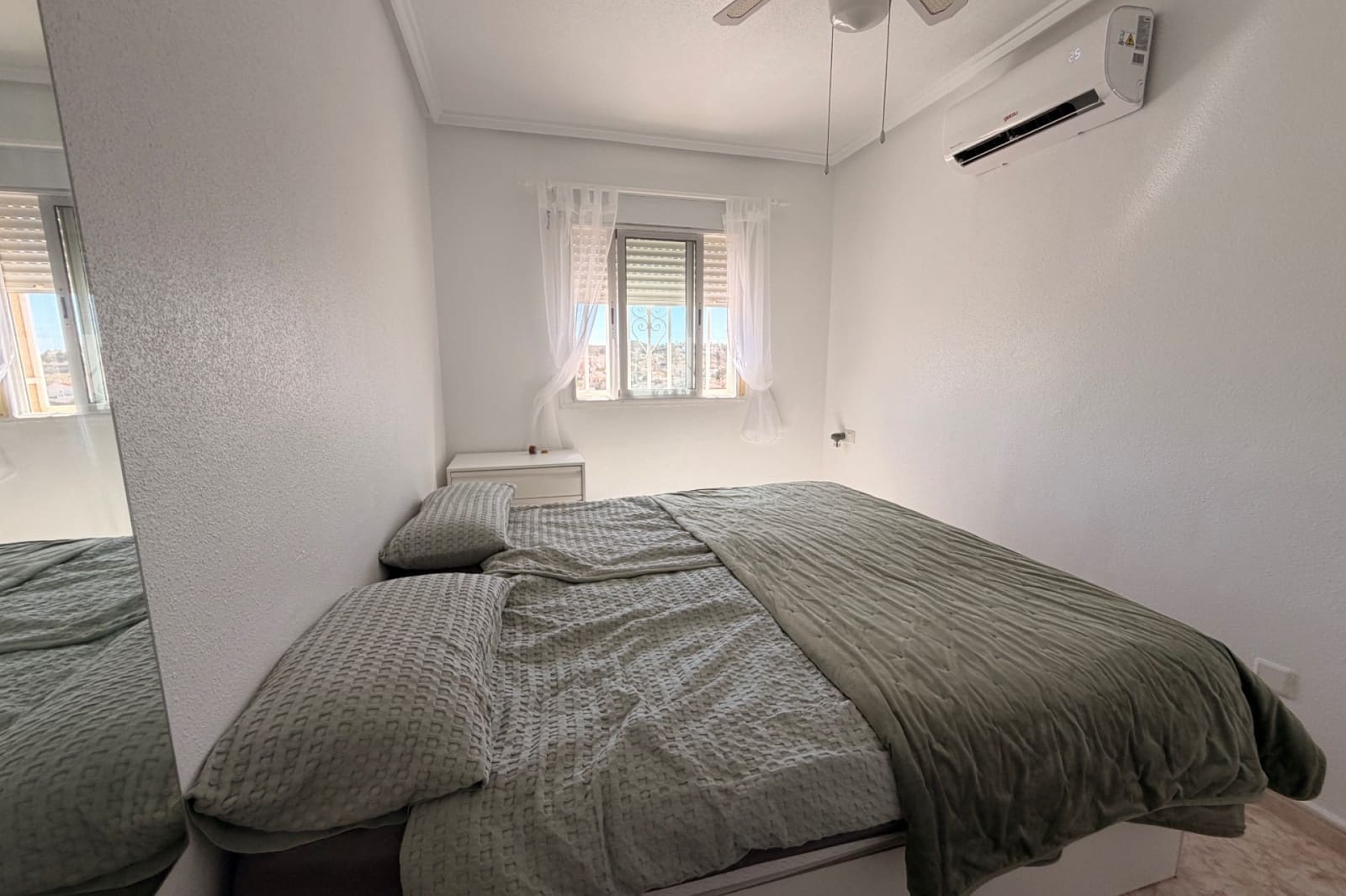 2 makuuhuone Huoneisto myytävänä paikassa Ciudad Quesada mukana uima-altaan - 149 950 € (Ref: 9880693)