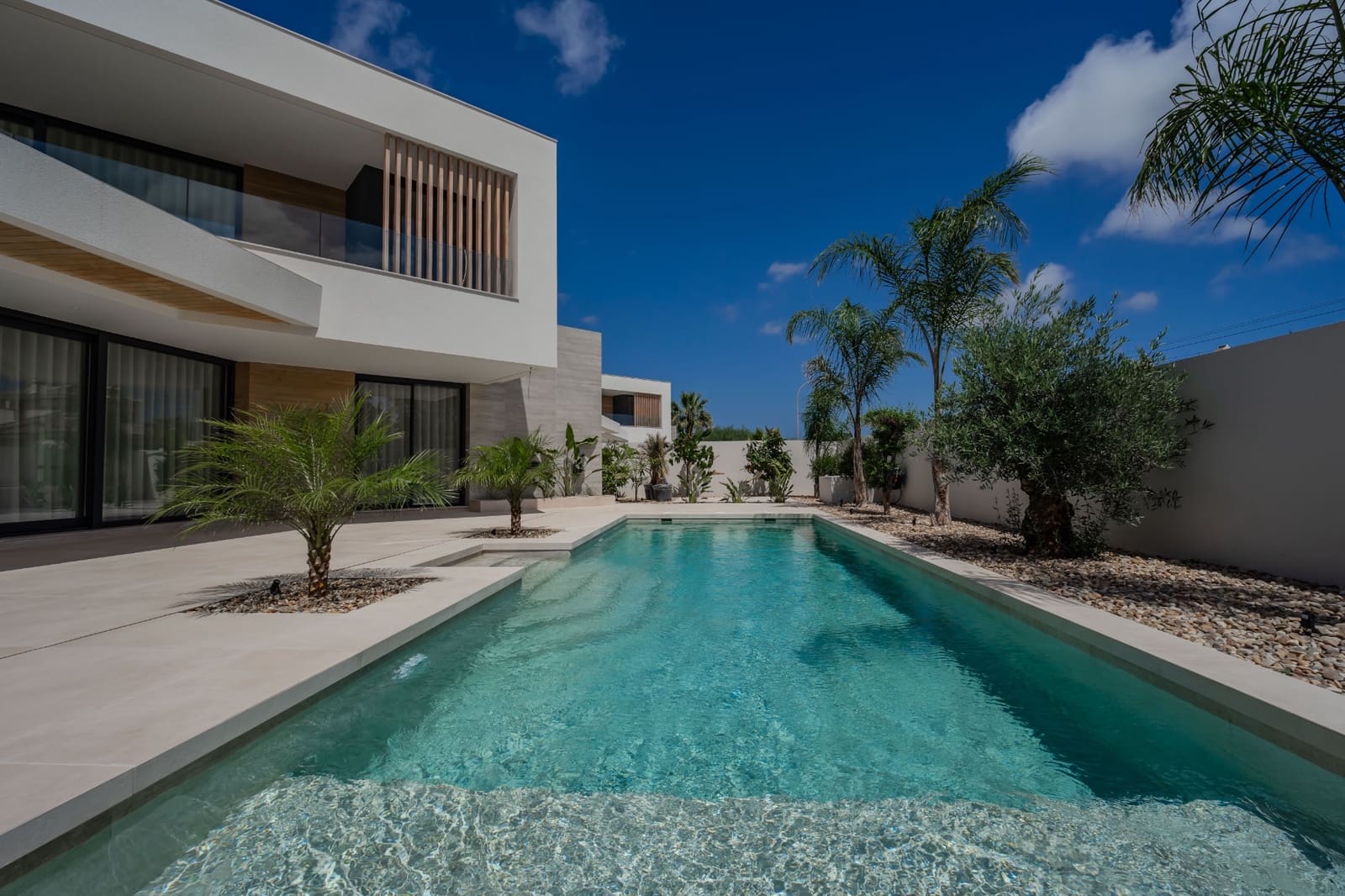 4 soverom Villa til salgs i Ciudad Quesada med svømmebasseng garasje - € 1 450 000 (Ref: 9883595)