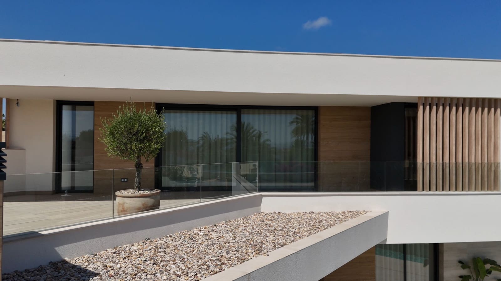 4 soverom Villa til salgs i Ciudad Quesada med svømmebasseng garasje - € 1 450 000 (Ref: 9883595)