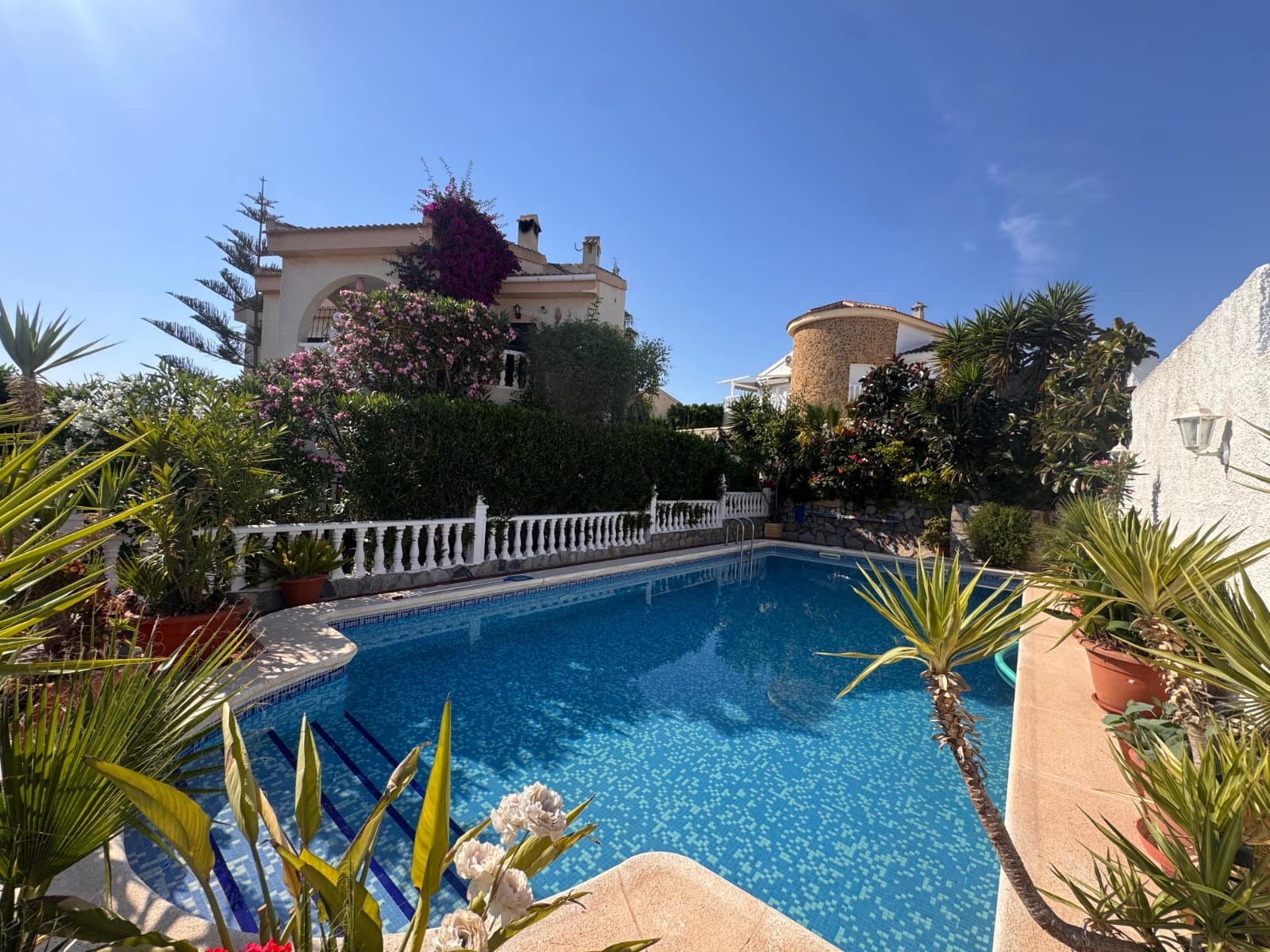 4 Zimmer Villa zu verkaufen in La Marquesa mit Pool Garage - 319.950 € (Ref: 9890686)