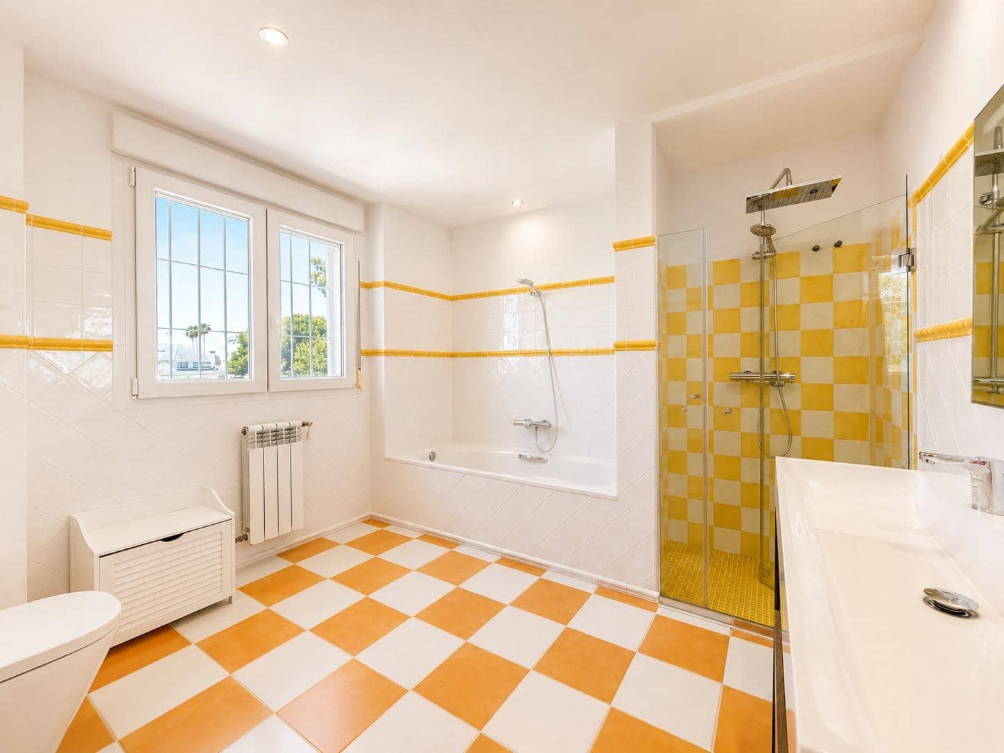 4 soverom Villa til salgs i Dehesa de Campoamor med svømmebasseng garasje - € 1 225 000 (Ref: 9900380)