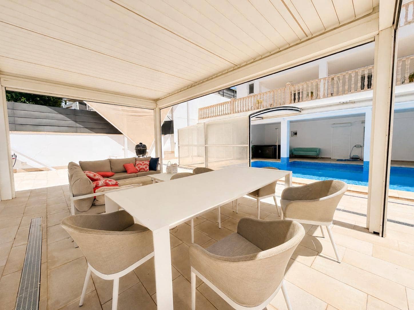 4 soverom Villa til salgs i Dehesa de Campoamor med svømmebasseng garasje - € 1 225 000 (Ref: 9900380)