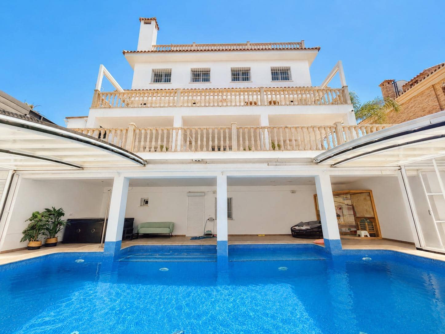 4 soverom Villa til salgs i Dehesa de Campoamor med svømmebasseng garasje - € 1 225 000 (Ref: 9900380)