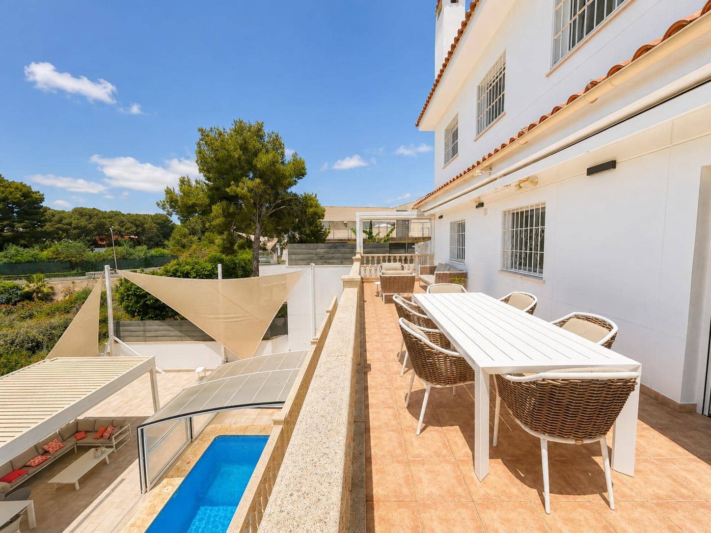4 soverom Villa til salgs i Dehesa de Campoamor med svømmebasseng garasje - € 1 225 000 (Ref: 9900380)
