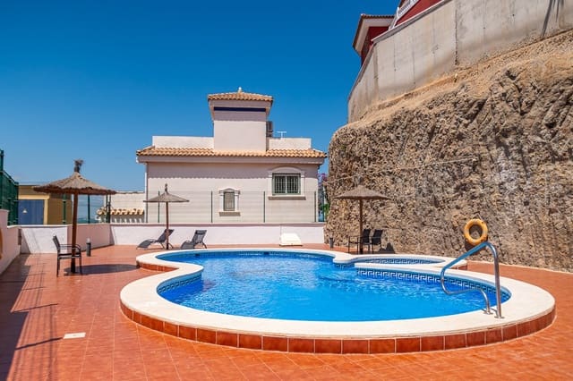 2 bedroom Townhouse for sale in El Carmoli, Cartagena - € 147,500 (Ref: 9900383)