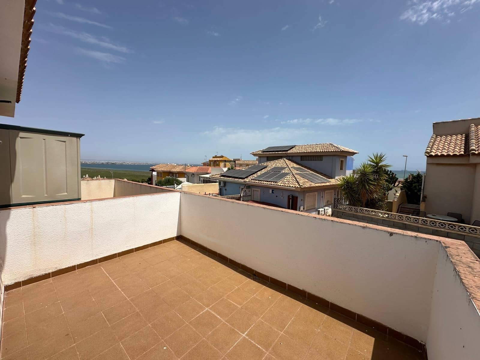 2 bedroom Townhouse for sale in El Carmoli with pool - € 147,500 (Ref: 9900383)