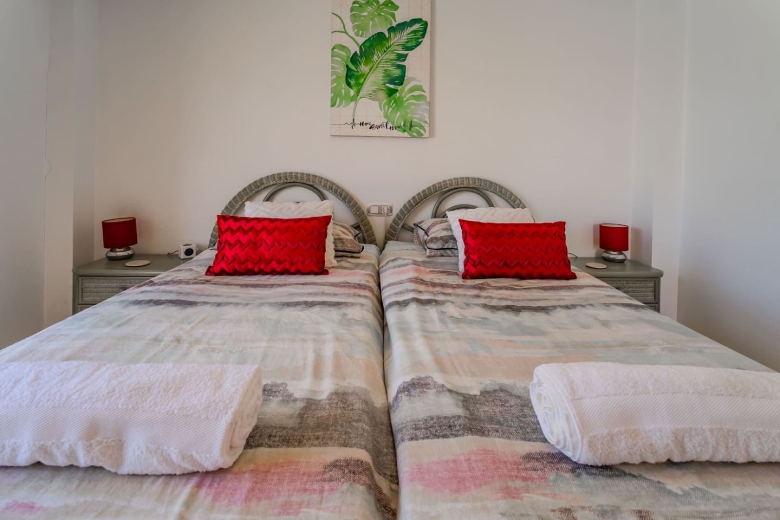 Chalet de 3 habitaciones en Ciudad Quesada en venta con piscina - 299.000 € (Ref: 9902019)