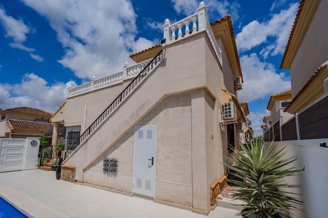 Chalet de 3 habitaciones en Ciudad Quesada, Rojales en venta con piscina - 299.000 € (Ref: 9902019)