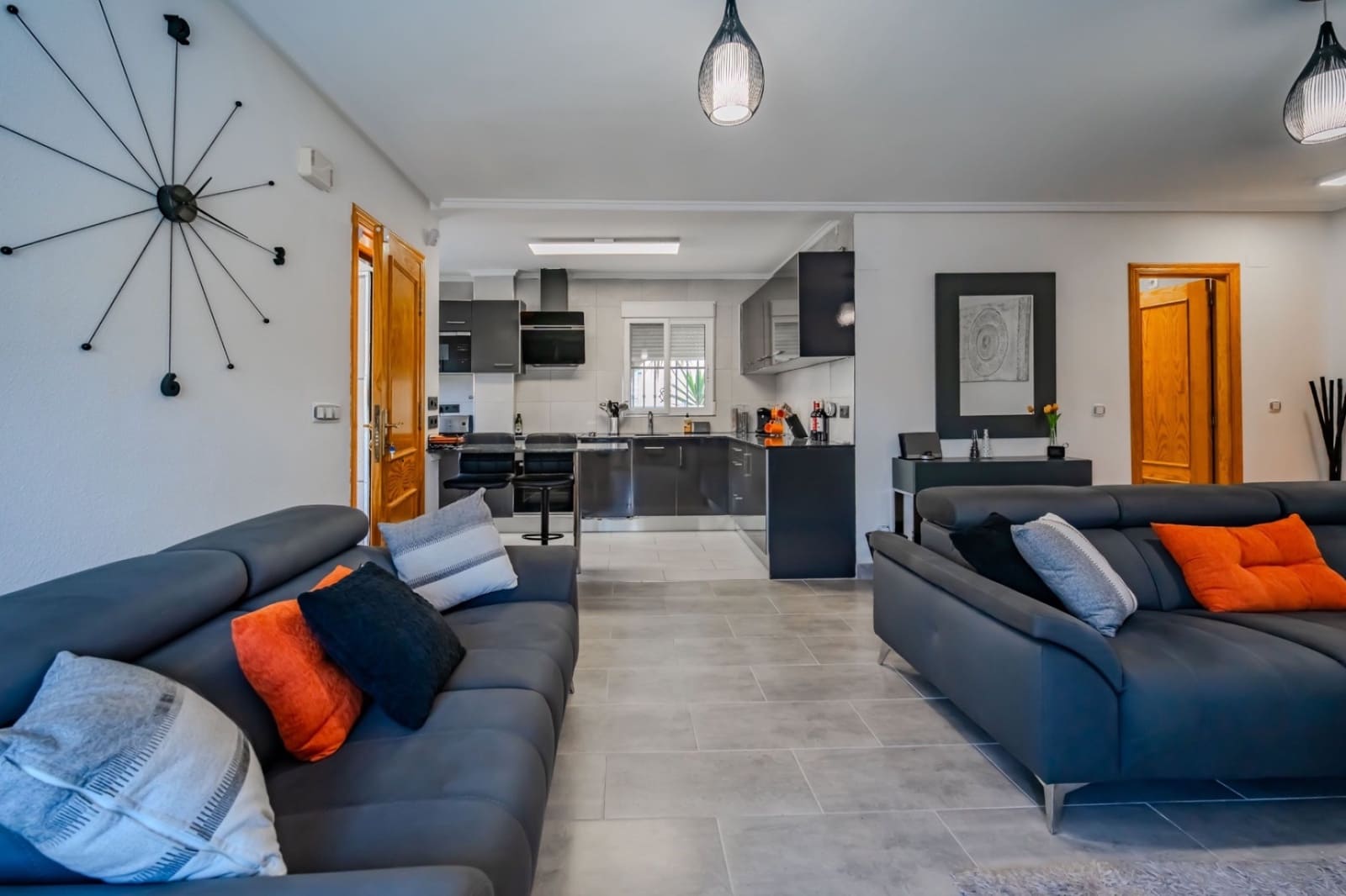 Chalet de 3 habitaciones en Ciudad Quesada en venta con piscina - 299.000 € (Ref: 9902019)