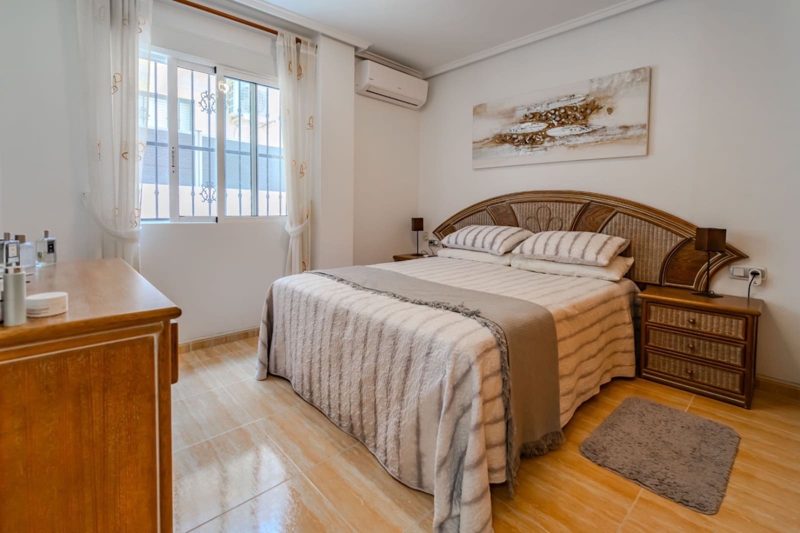 Chalet de 3 habitaciones en Ciudad Quesada en venta con piscina - 299.000 € (Ref: 9902019)