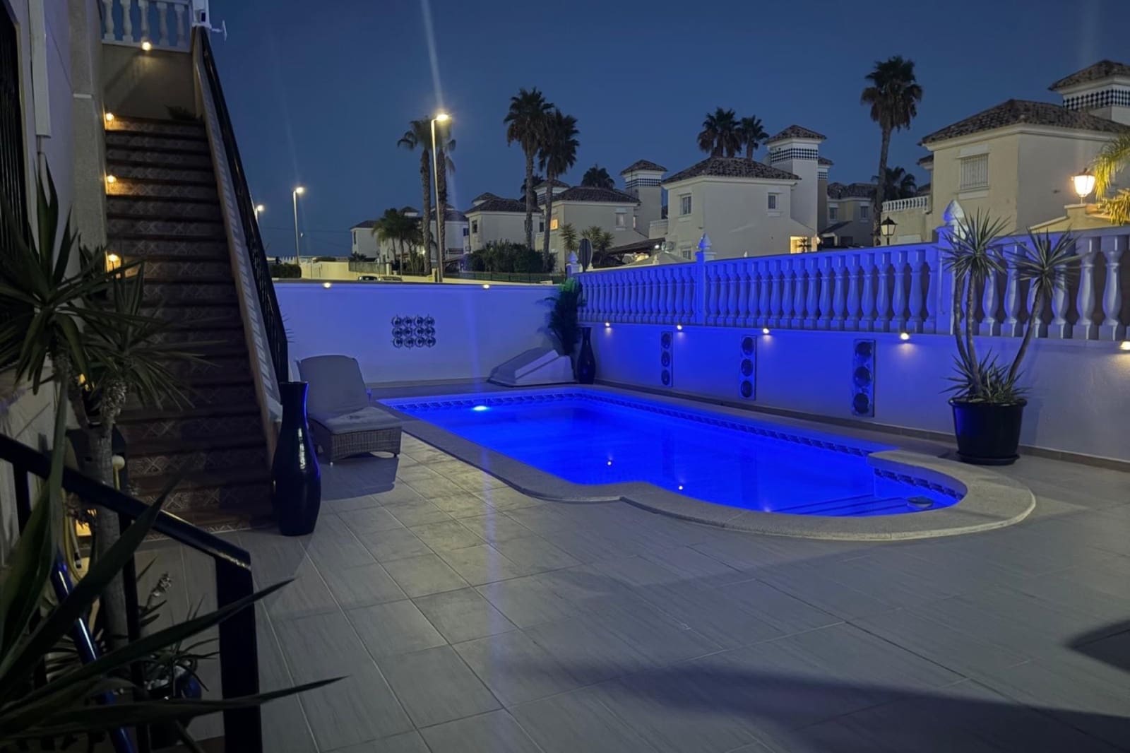 Chalet de 3 habitaciones en Ciudad Quesada en venta con piscina - 299.000 € (Ref: 9902019)
