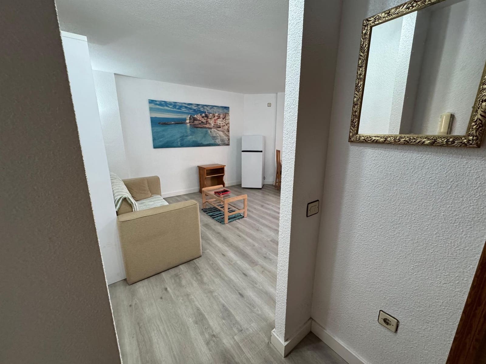 Apartment for sale in Torrevieja with pool - € 99,500 (Ref: 9906938)