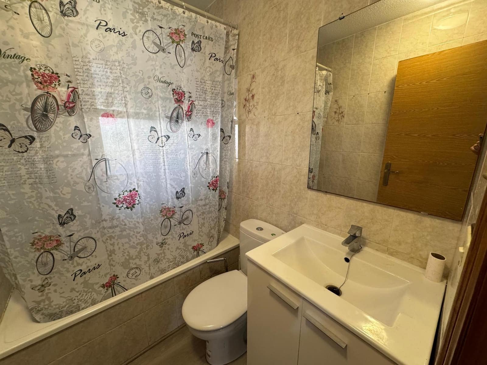 Apartment for sale in Torrevieja with pool - € 99,500 (Ref: 9906938)