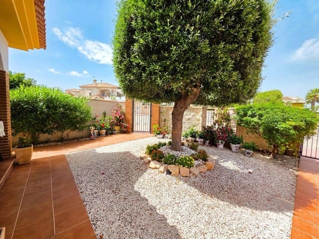 3 slaapkamer Villa te koop in Pueblo Lucero, Rojales met zwembad garage - € 309.950 (Ref: 9916460)