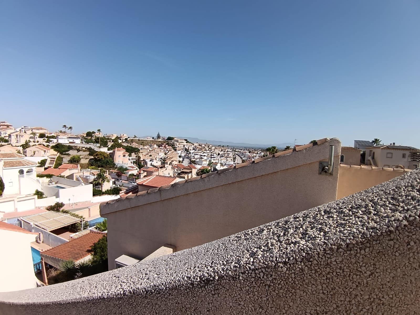Chalet de 3 habitaciones en Ciudad Quesada en venta con piscina - 279.950 € (Ref: 9918796)