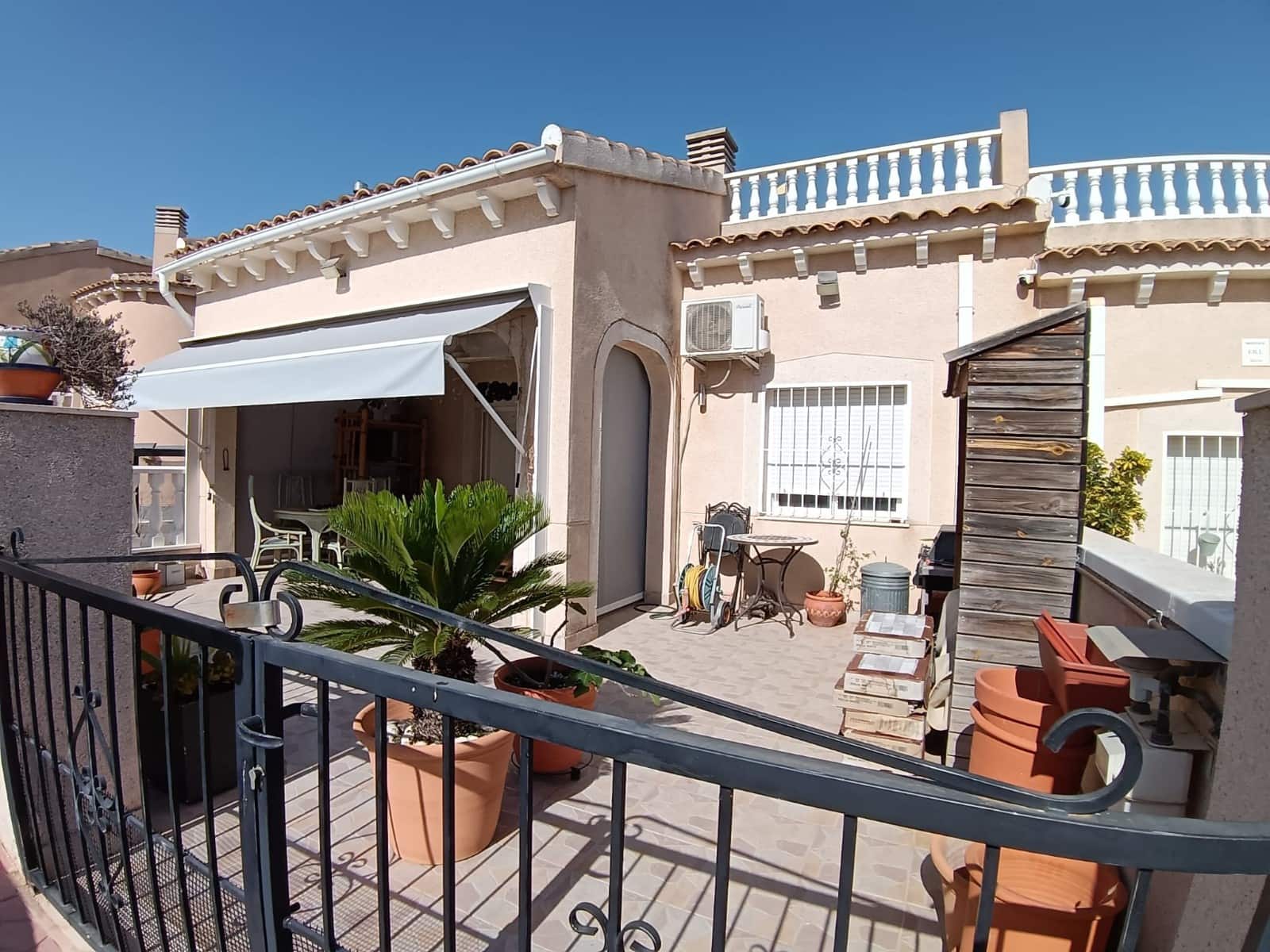 Chalet de 3 habitaciones en Ciudad Quesada en venta con piscina - 279.950 € (Ref: 9918796)