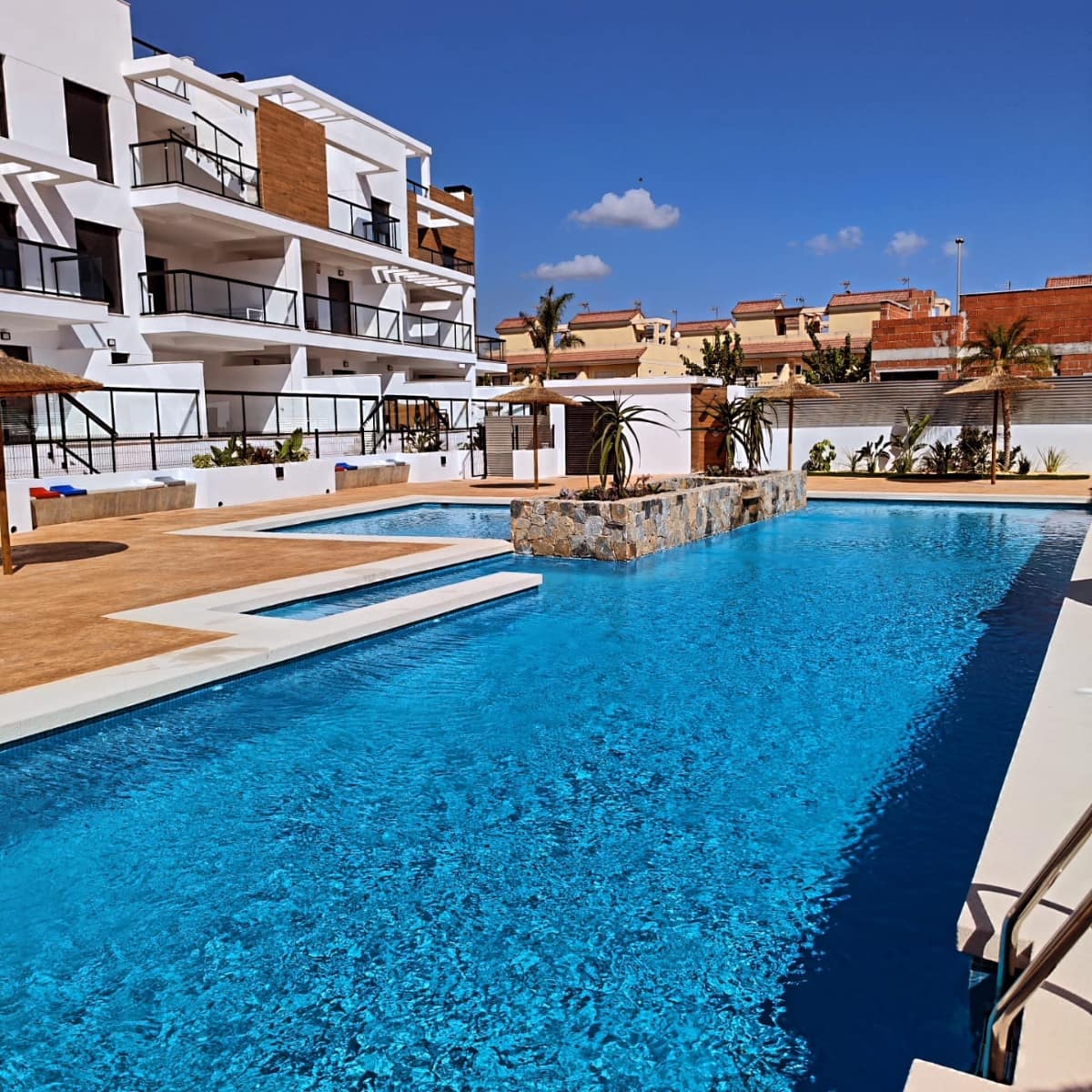 Apartamento de 2 habitaciones en El Mojon en venta con piscina garaje - 319.500 € (Ref: 9931290)