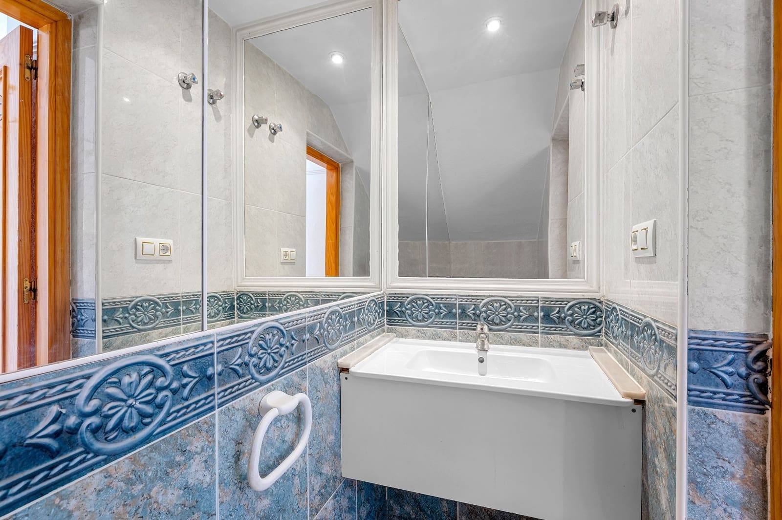 3 quarto Casa em Banda para venda em Filipinas com piscina - 189 000 € (Ref: 9933693)