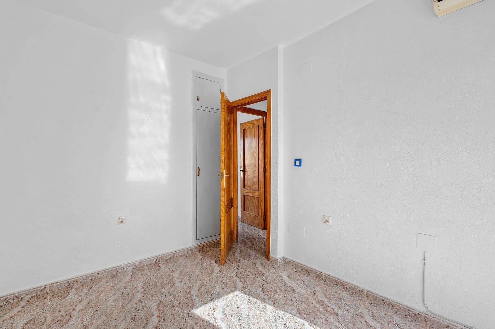 3 quarto Casa em Banda para venda em Filipinas com piscina - 189 000 € (Ref: 9933693)
